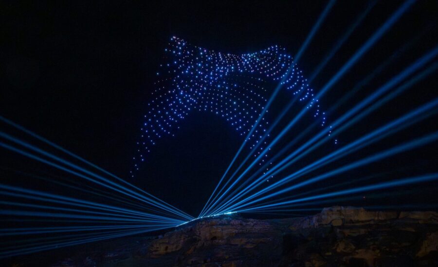 lichtgevende droneshow in Matera door Allumee