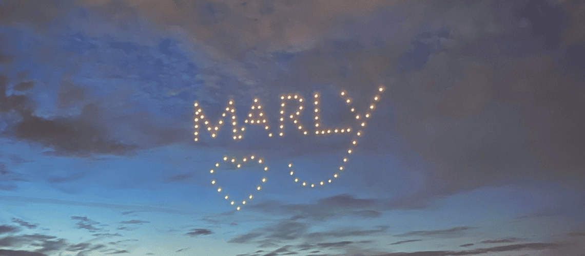 spettacolo con i droni a Marly