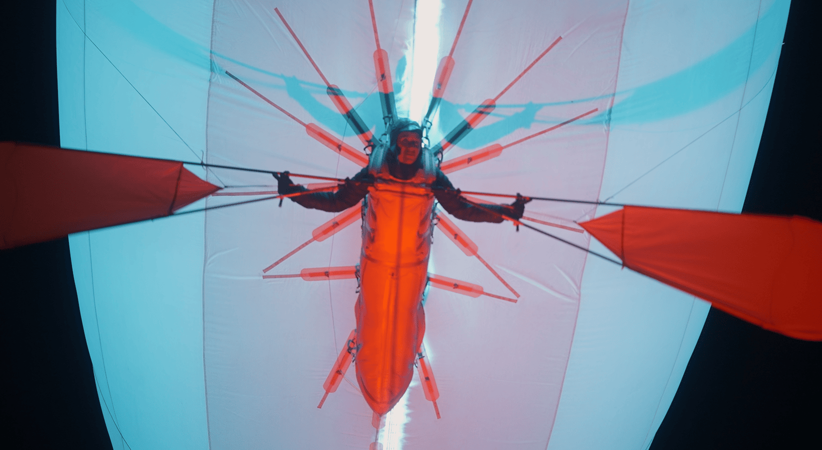 spectacle-de-drones-le-reve-dicare-istres
